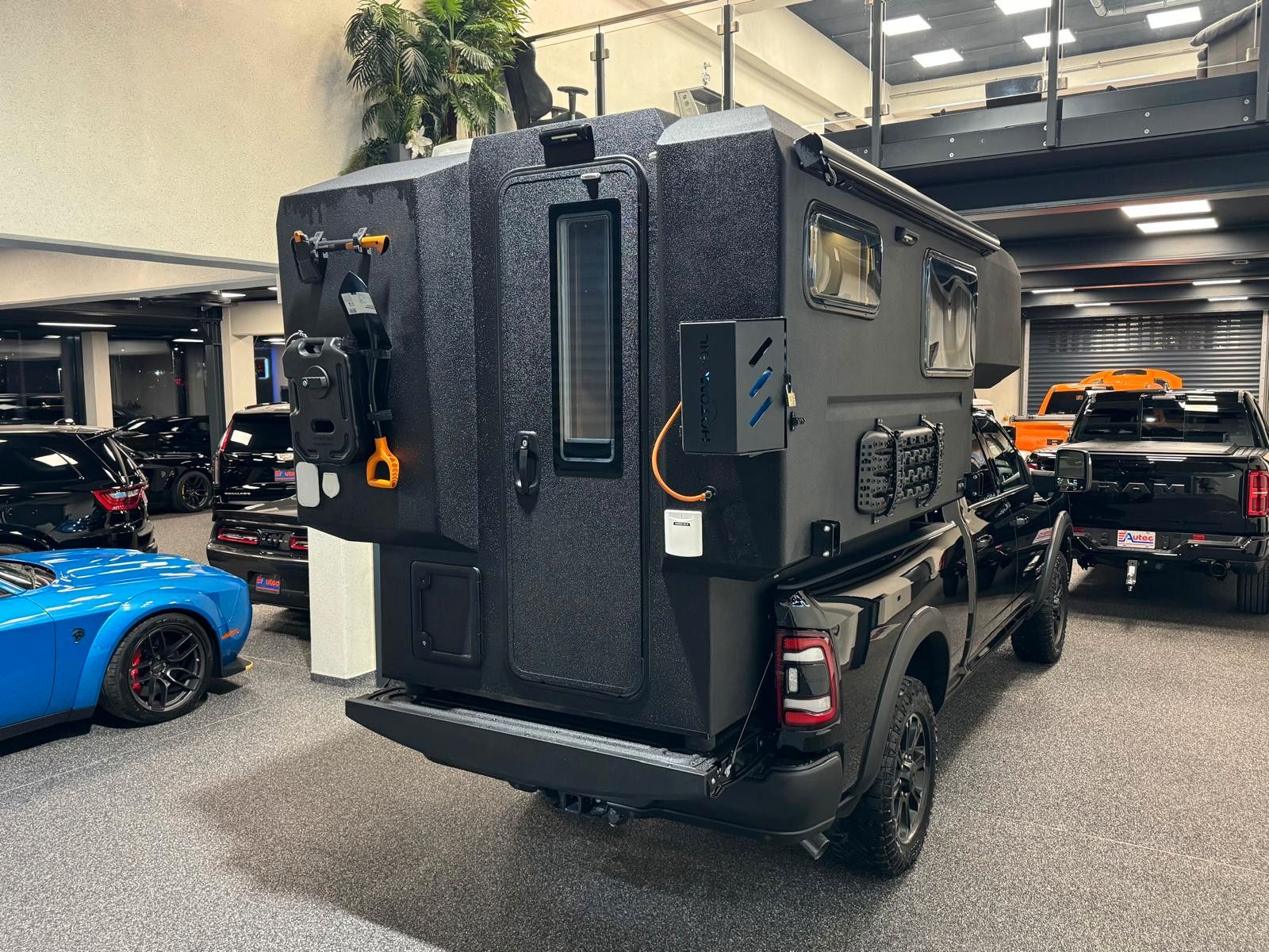 Fahrzeugabbildung Dodge RAM 2500 6.4-V8 LUFTFED. KABINE GLADIATOR XLE