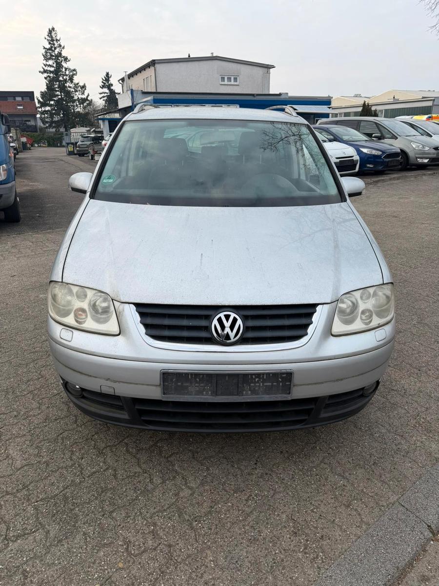 Volkswagen Touran 1.6 FSI Automatik