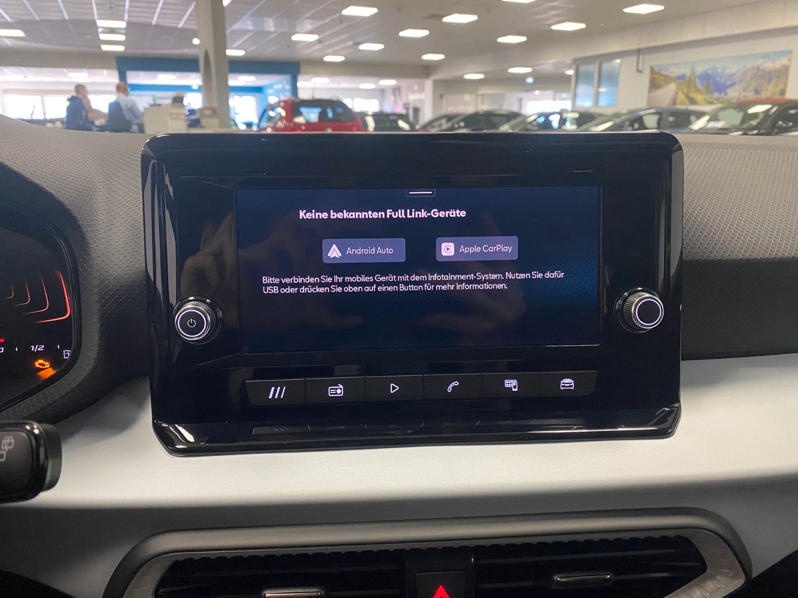 Fahrzeugabbildung SEAT Ibiza 1.0 TSI Style+5 Jah GARANTIE+KAMERA+PDC+BC