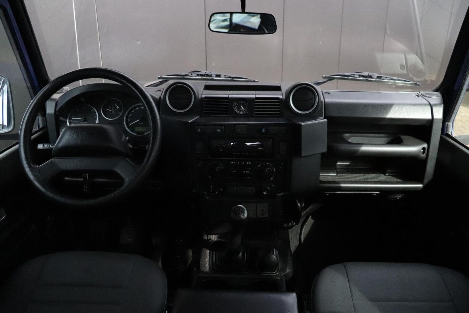 LAND ROVER DEFENDER - 2.2 D - 90 - 122 CV - 4X4 - BVM