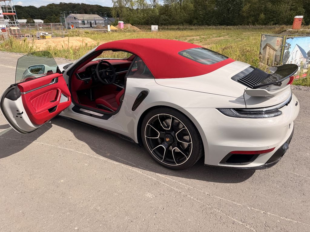 Porsche 992