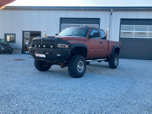 Dodge RAM 5.2 V8, Monster, Klima, 6-Sitzer, Allrad