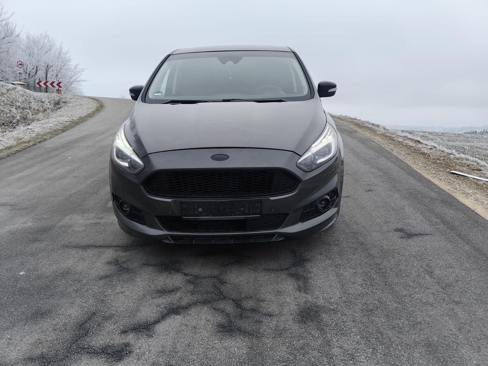 Ford S-MAX Titanium*Navi*Kamera*7Sitze*