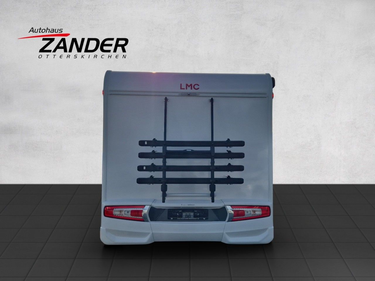 Fahrzeugabbildung LMC Tourer A 690 G 6 Sitzplätze NAVI Markise Klima
