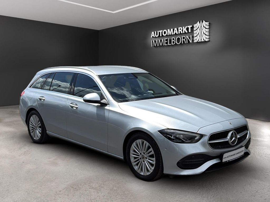 Mercedes-Benz C 200 — hlavná fotografia