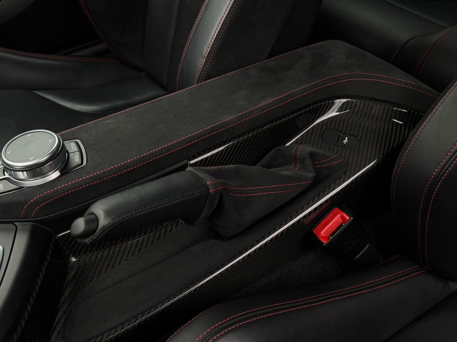 Fahrzeugabbildung BMW M2 CS 1of2200 Carbon Alcan. M-Drivers H&K Kam