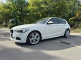 BMW 118d / M-Sportpaket   - mit Diesel-Antrieb: Weiß, Limousine, Sportpaket