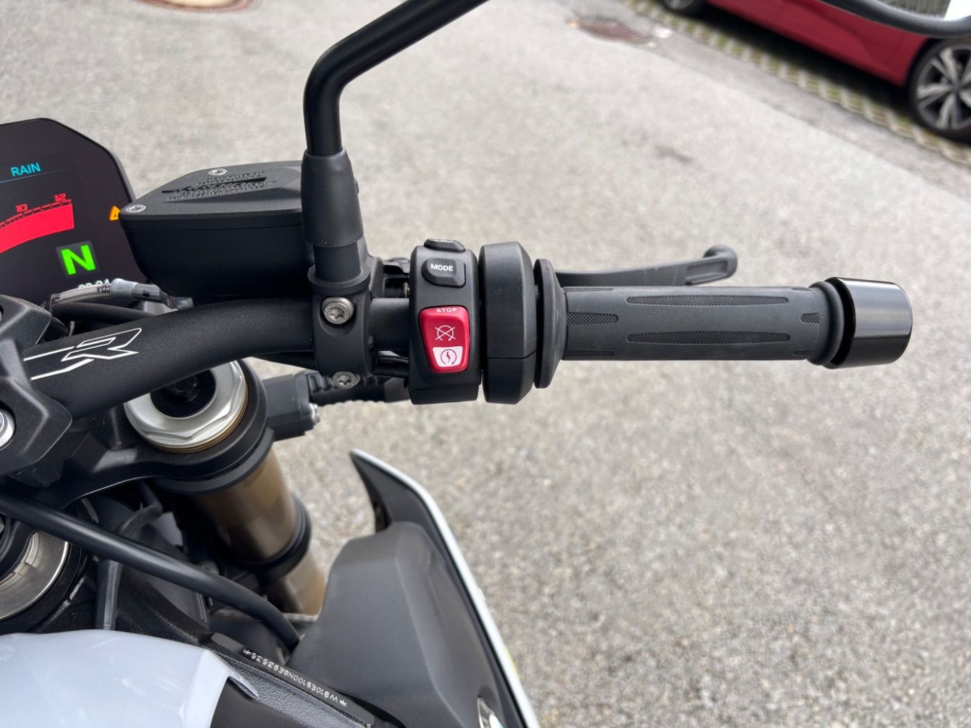 Fahrzeugabbildung BMW S 1000 R
