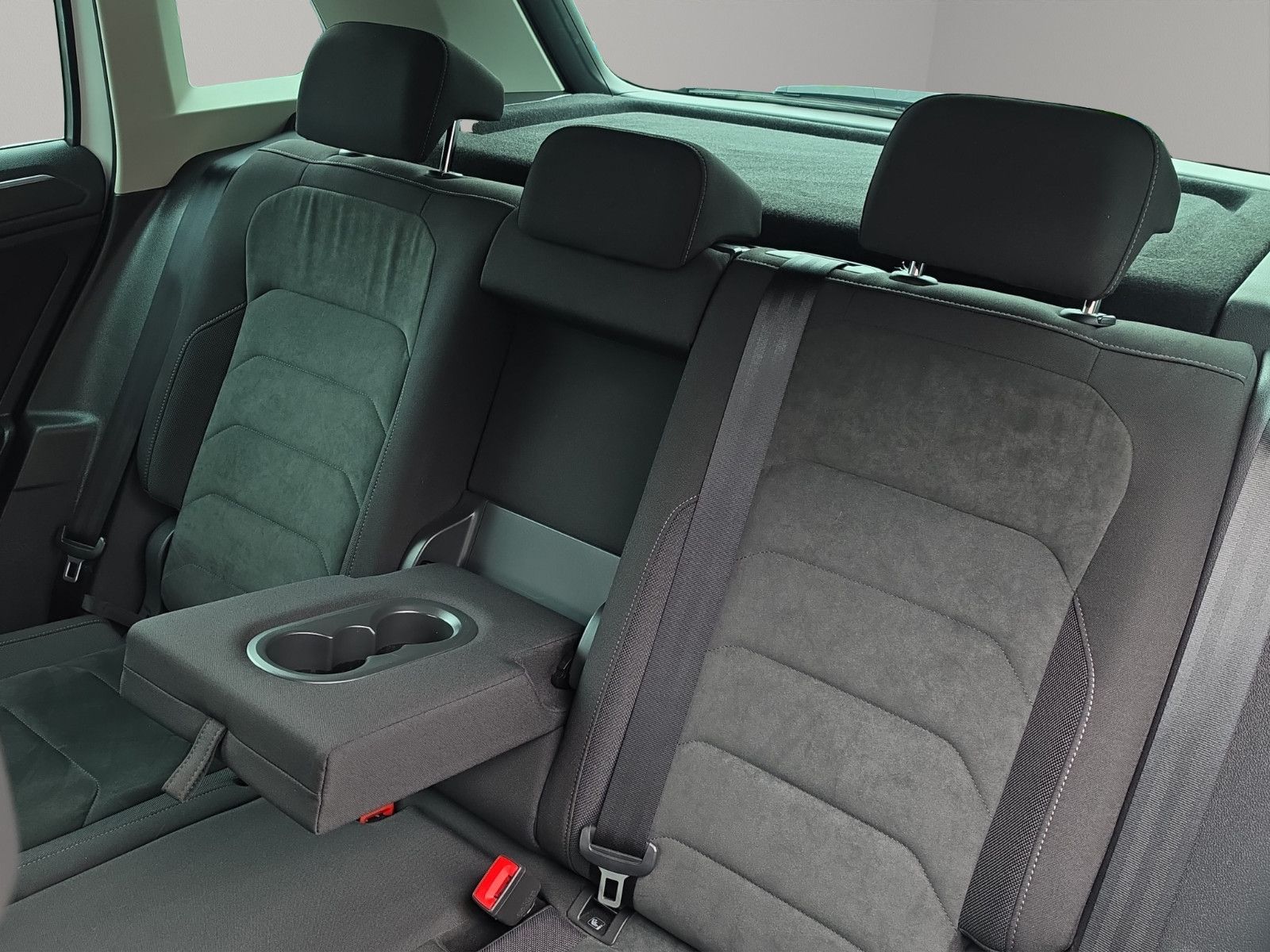 Fahrzeugabbildung Volkswagen Tiguan Comfortline BMT/Start-Stopp Aus 1.Hand