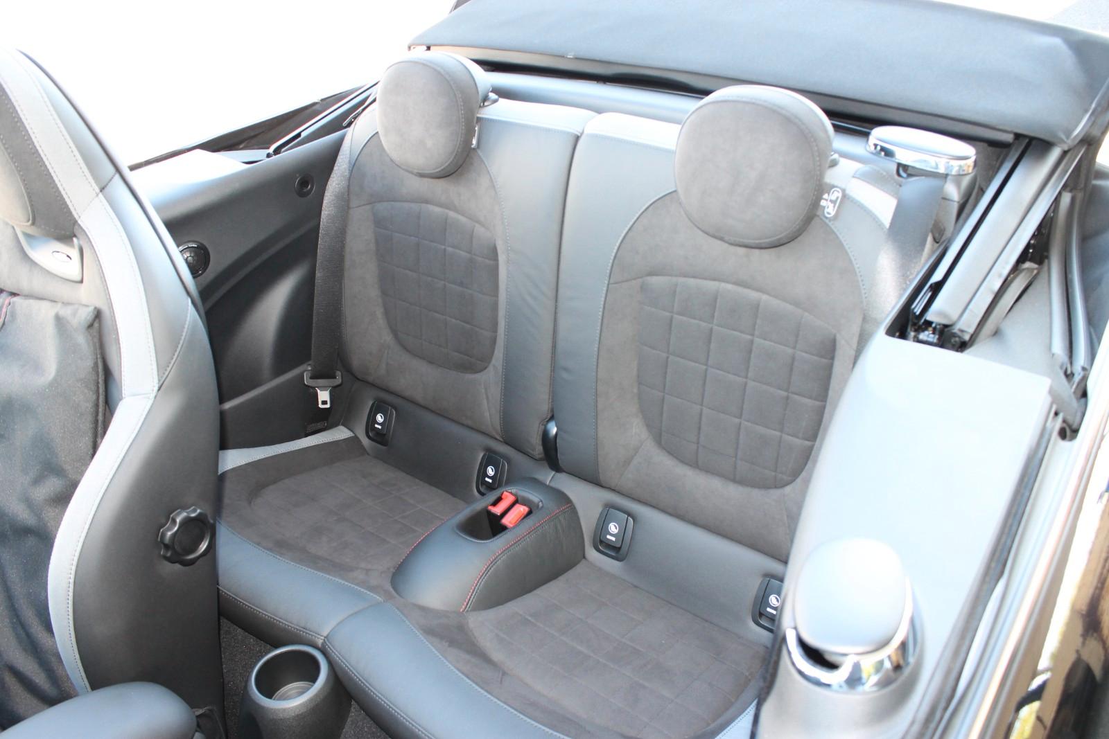 MINI Cooper S Cabrio JCW Trim NAVI, HUD, KAM, SHZ