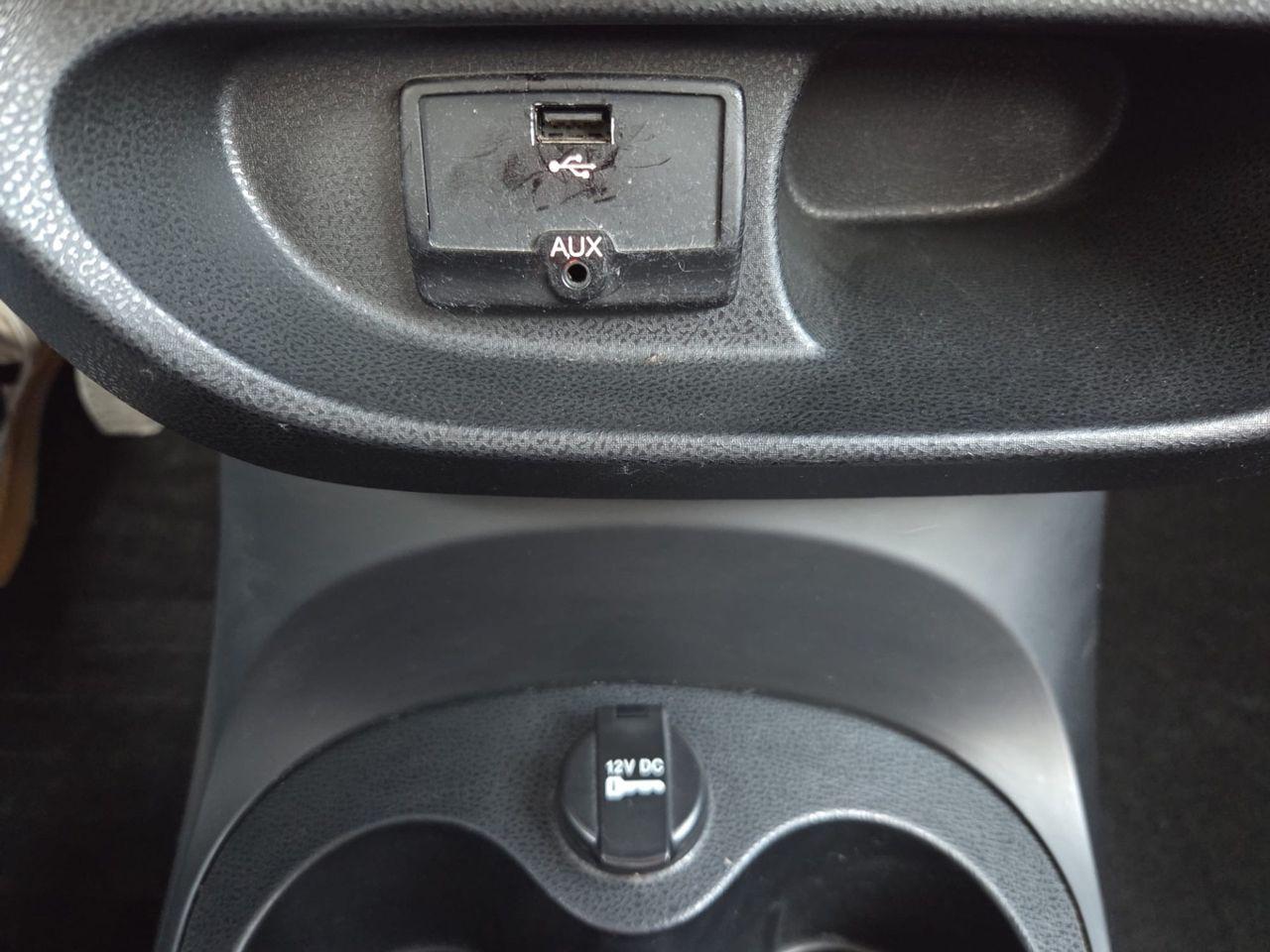 Fiat 500L 2012 — photo 14