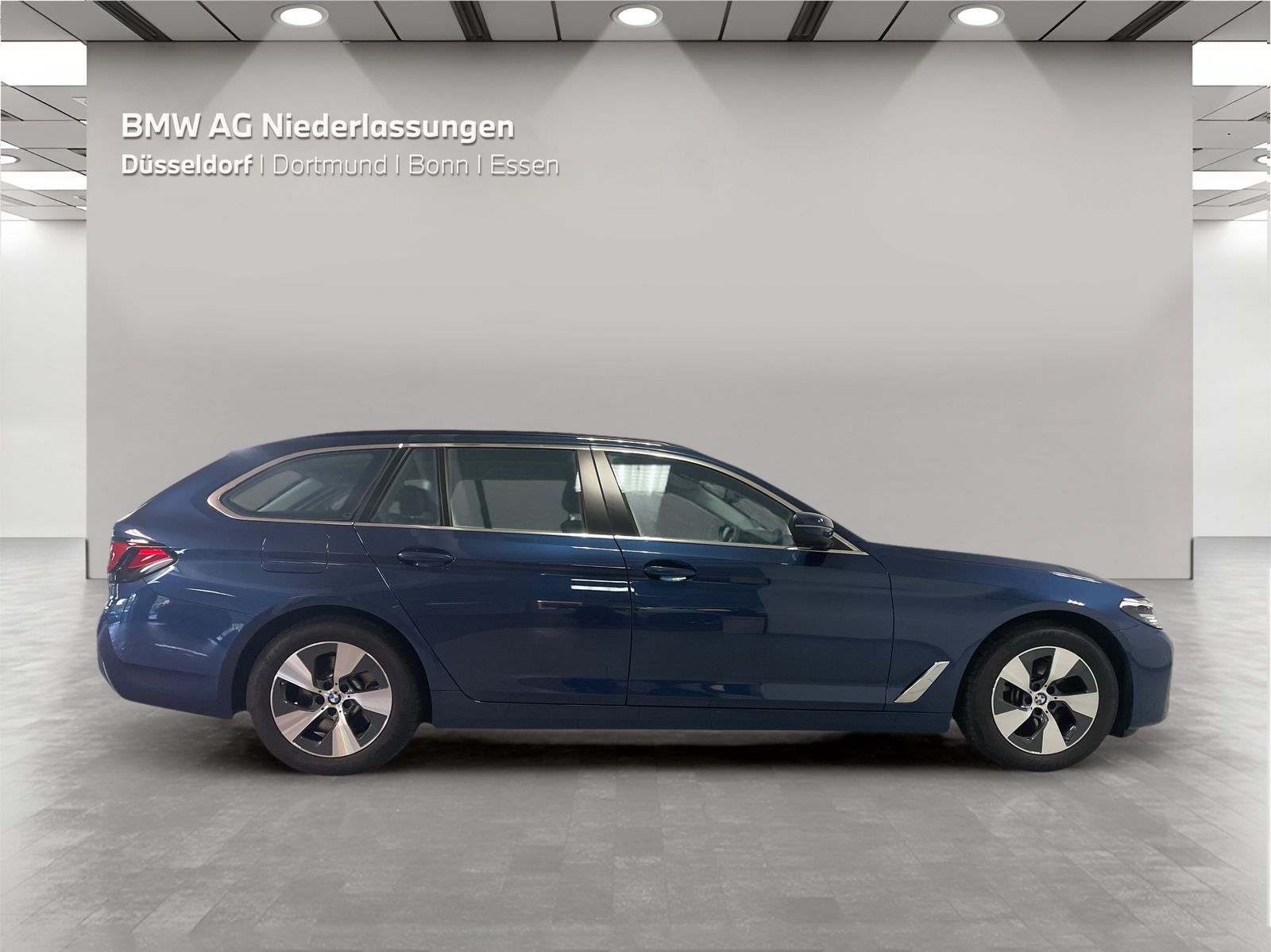 BMW 520i Touring LiveCockpitProf Kamera Driv.Assist foto 4