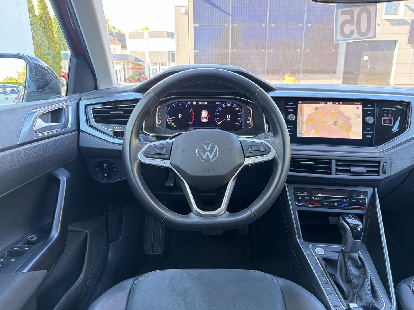 Volkswagen Taigo Style 1.5l TSI DSG AHK Panodach Navi Digit