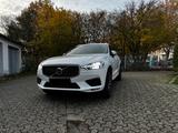 Volvo XC60 D5 AWD R Design 