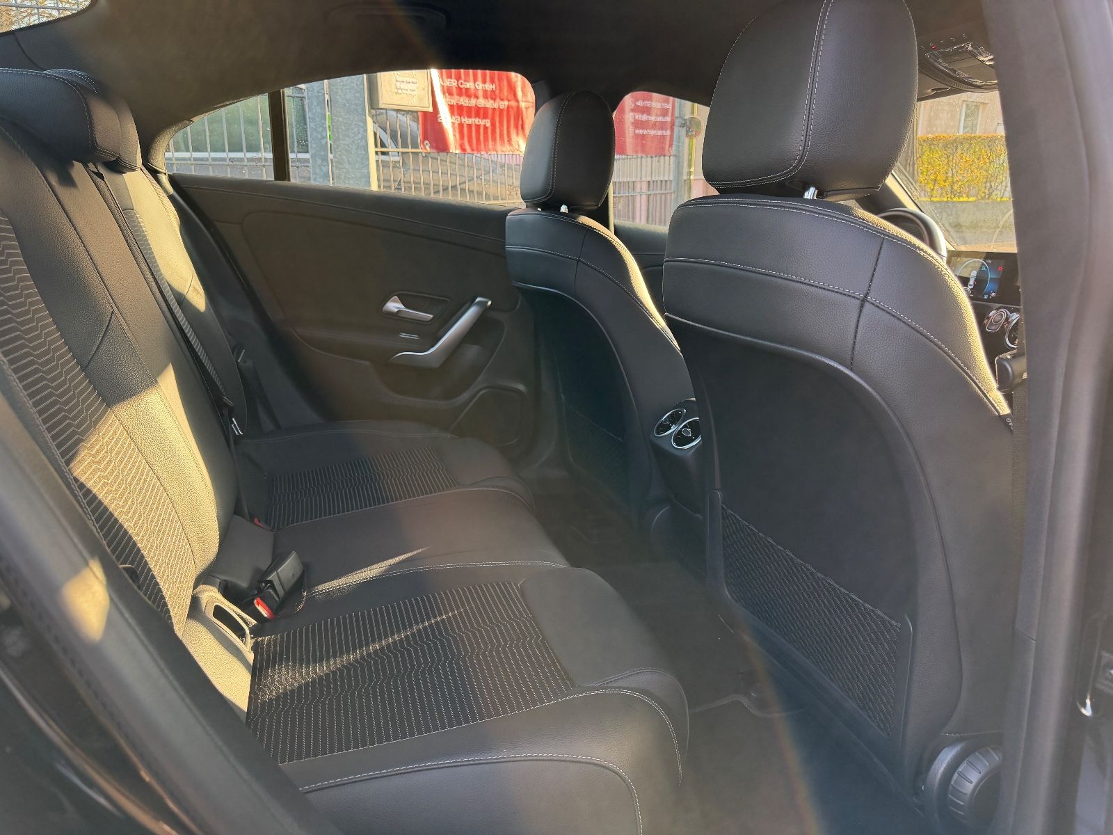 Fahrzeugabbildung Mercedes-Benz CLA 200 LED*AHK*KAMERA*TEMPO*NAVI*WIDESCREEN