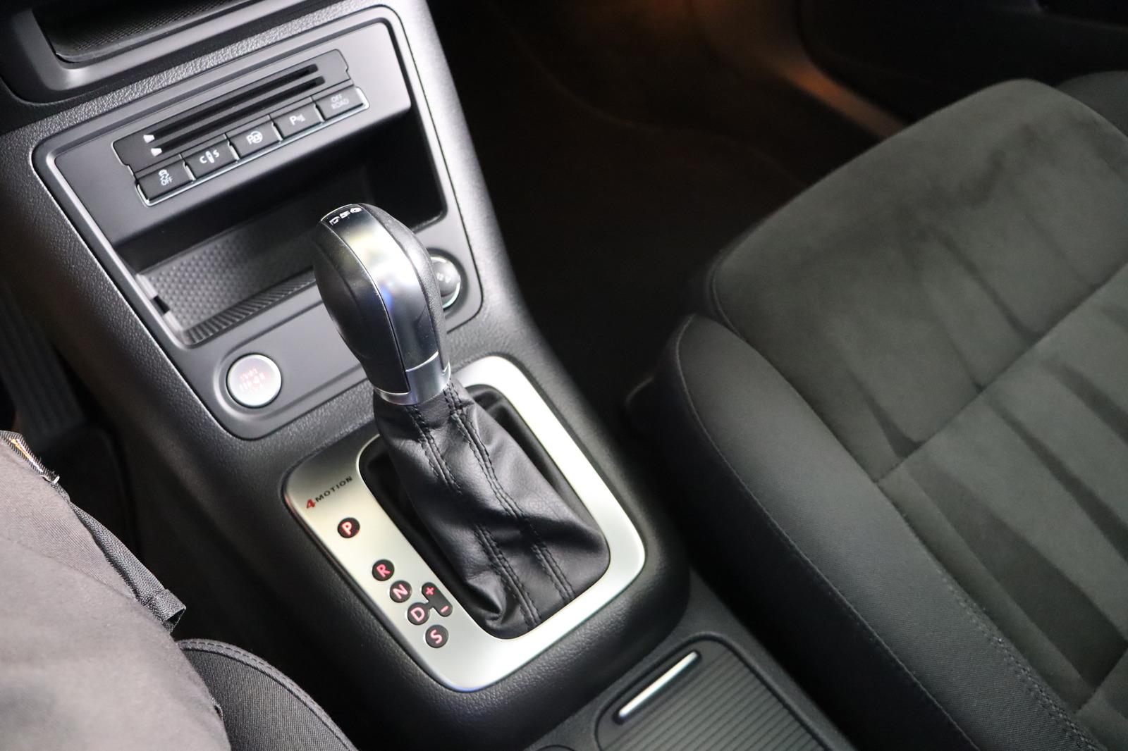 Volkswagen Tiguan * Pano * Navi * Xenon * Parkassistent Tra