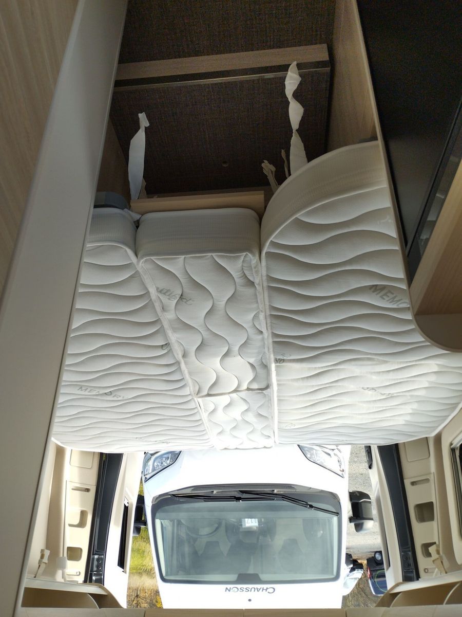 Fahrzeugabbildung Eura Mobil Van V 635 EB 40H Chassis, Skyroof, RFK