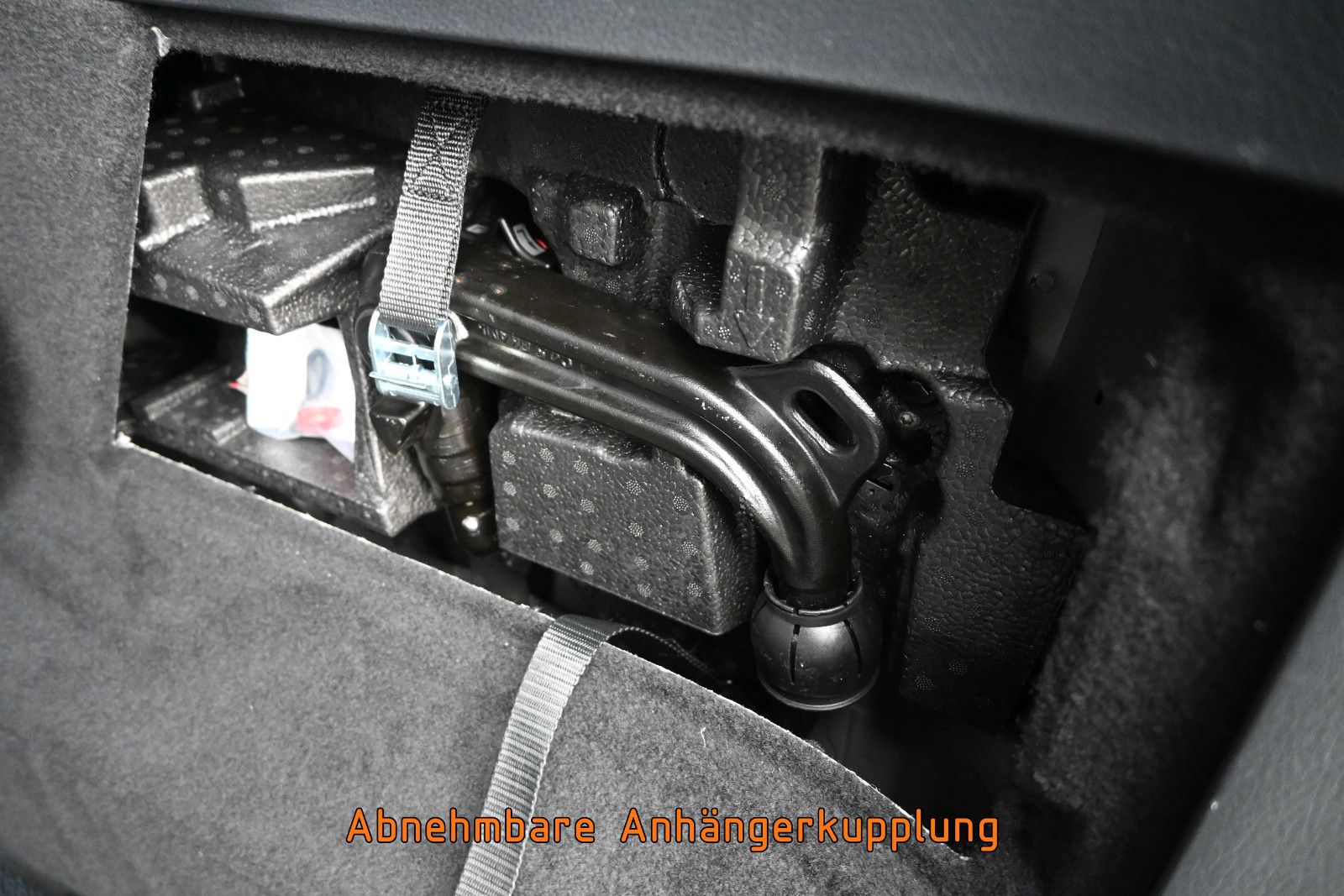 Fahrzeugabbildung Mercedes-Benz Vito 116 CDI PRO Lang Tourer °ACC°AHK°STANDHEIZ°