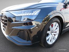 AUDI Q8 50 TDI quattro S-LINE competition plus Matrix AUDI Q8 50 TDI quattro S-LINE competition plus Matrix