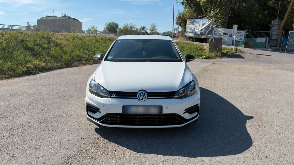 Image of Volkswagen Golf