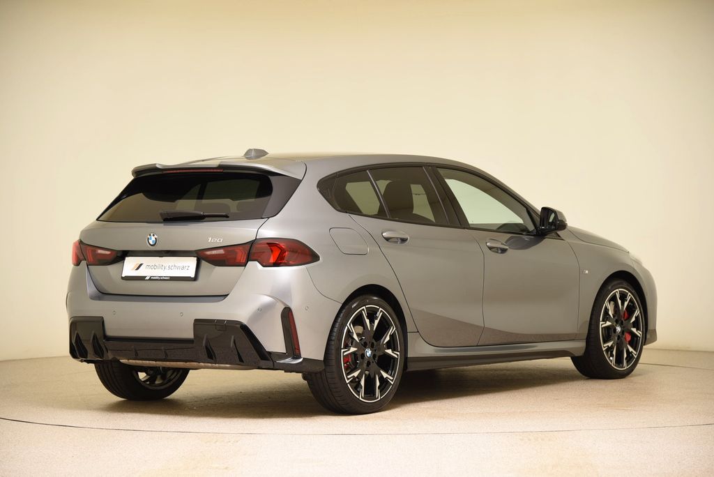 BMW 120
