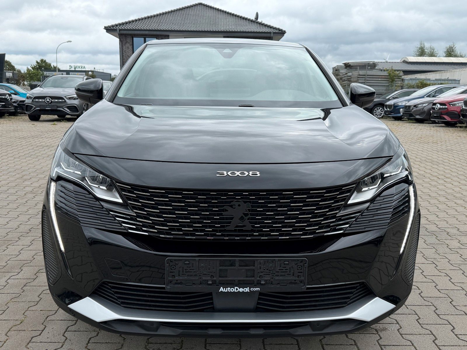 Peugeot 3008 Hybrid 225 Allure Pack imagem 2
