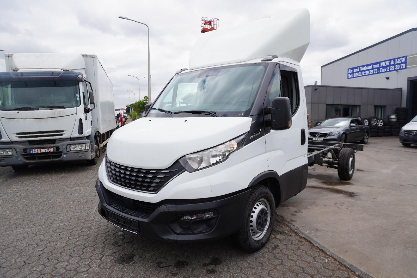 Iveco Daily 35S14 hi-matic Fahrgestel Klima Euro6