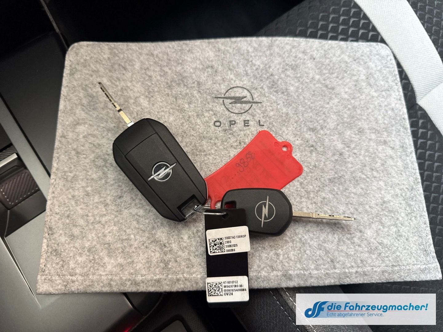 Fahrzeugabbildung Opel Frontera GS 107 kW Navi Digitales Cockpit LED Ap