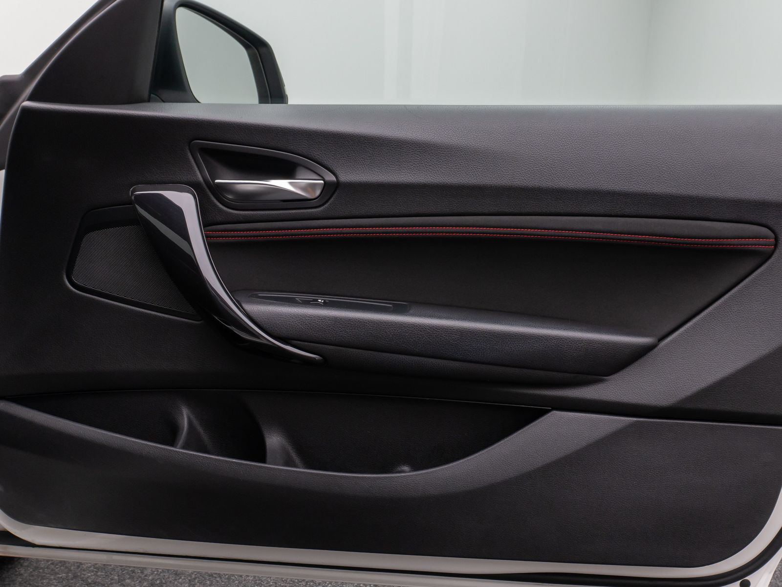 Fahrzeugabbildung BMW 220d Coupé Sport Line PDChinten HiFi Navi Xenon