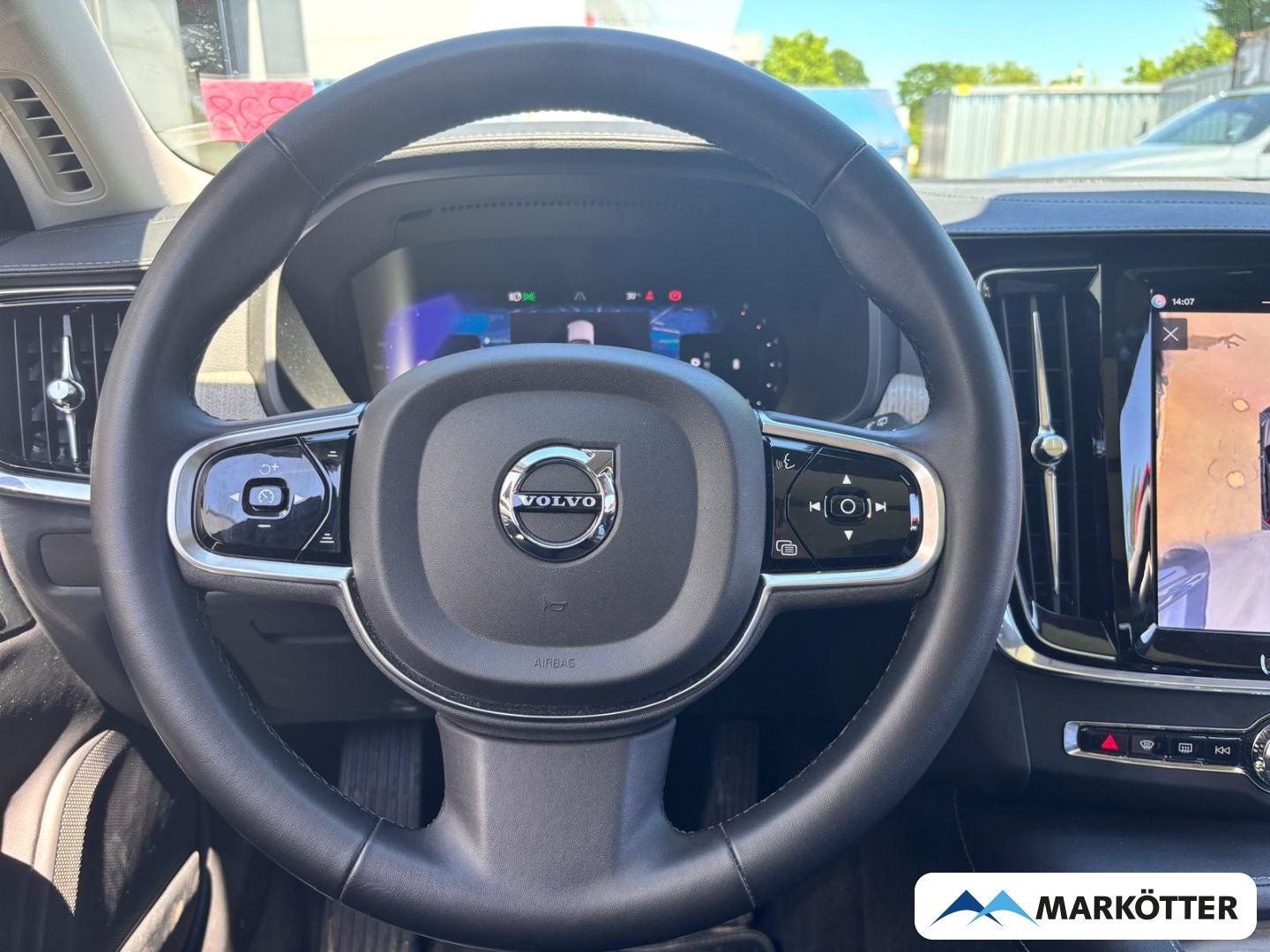 Volvo V90 B4 Ultimate Bright ACC/AHK/BLIS/360°/PANO foto 17