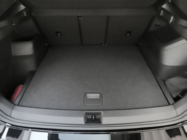 Fahrzeugabbildung Volkswagen Tiguan 2.0 TDI SCR DSG Goal IQ.LIGHT HD-MATRIX N