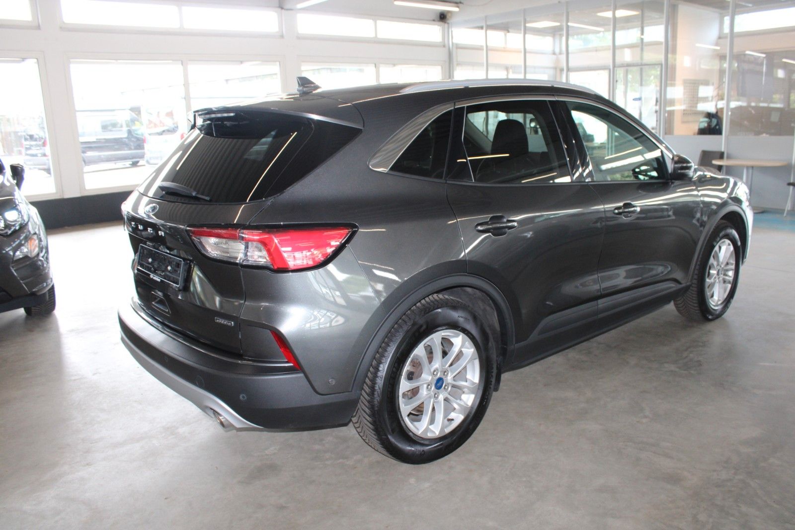 Fahrzeugabbildung Ford Kuga PHEV Titanium X AHK LED HUD 2xCam WinterP.
