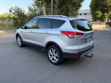 Ford Kuga - 4