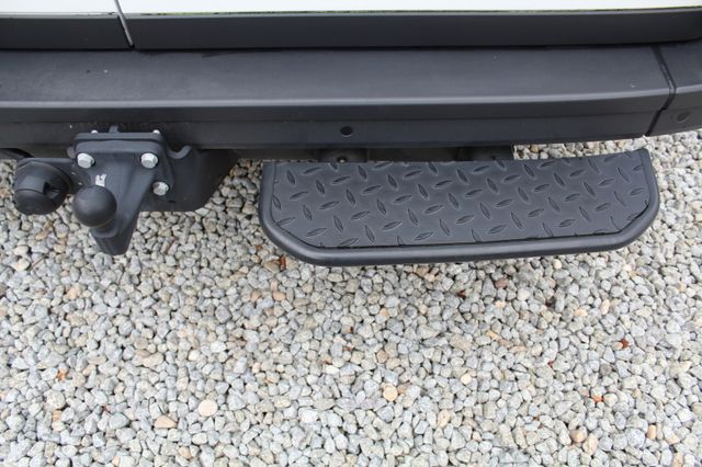 Volkswagen Crafter Kasten L2H2 140PS Automatik AHK Navi LED