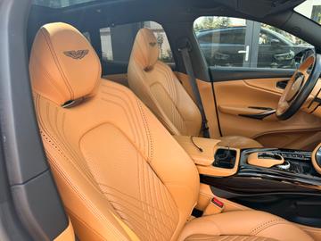 صورة مصغرة 12 لـ 2021 Aston Martin DBX