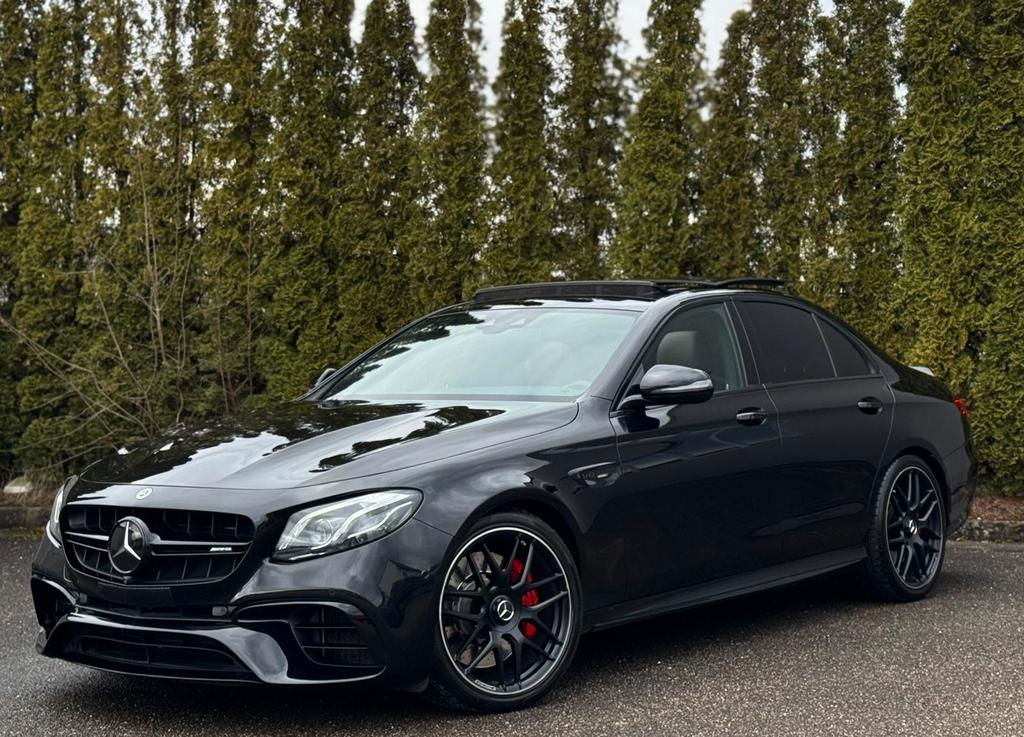 Mercedes-Benz E 63 AMG