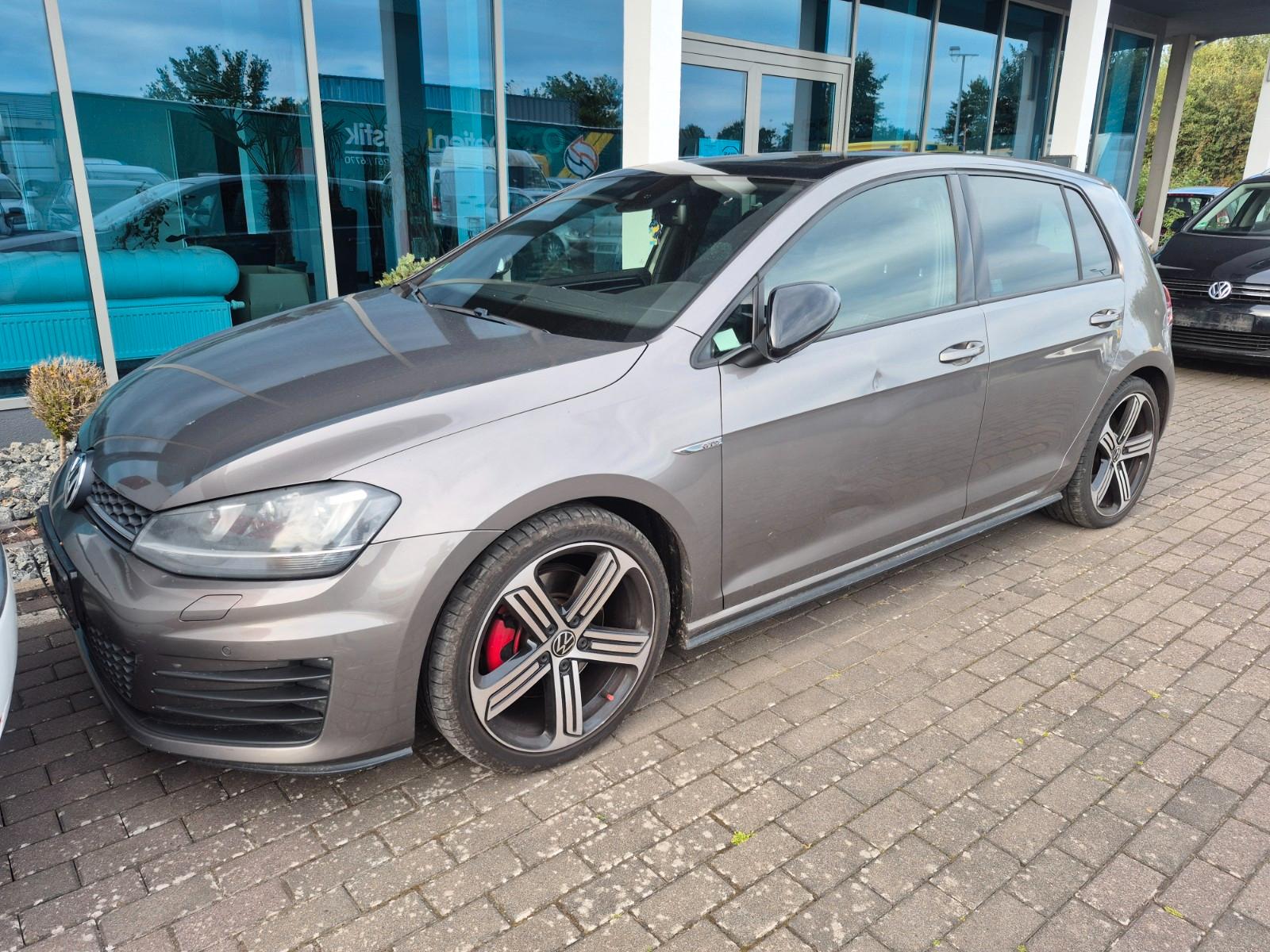 Volkswagen Golf VII Lim. GTD BMT Automatik Pano Navi