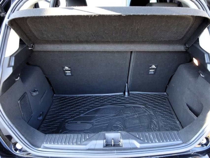 Fahrzeugabbildung Ford Fiesta 1,1 Cool & Connect Sitzheizung/Klima