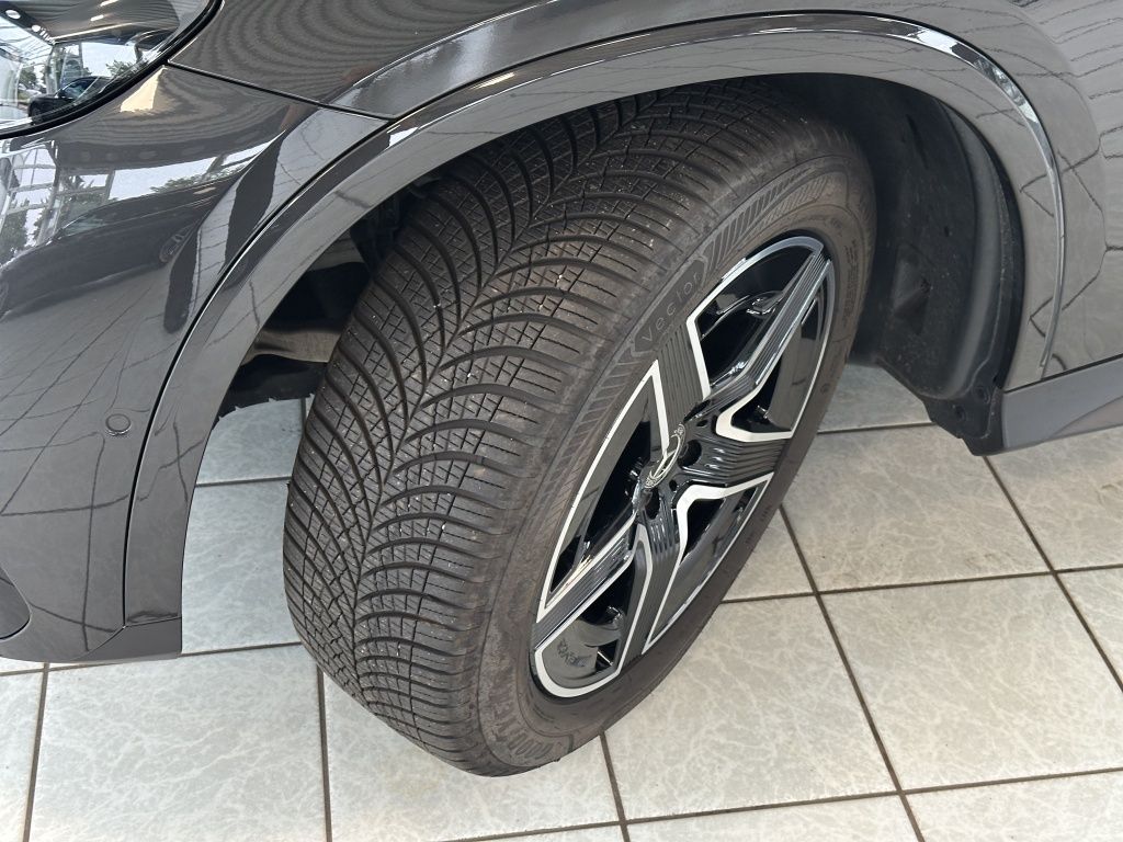 Fahrzeugabbildung Mercedes-Benz GLC 200 4MATIC AMG Line*NightPaket*DIGITAL Light