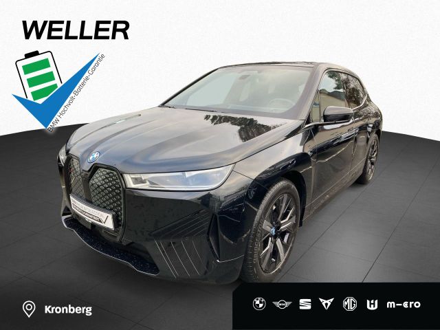 BMW iX xDrive40 Sportpaket DAProf PA+ AHK H/K Laser