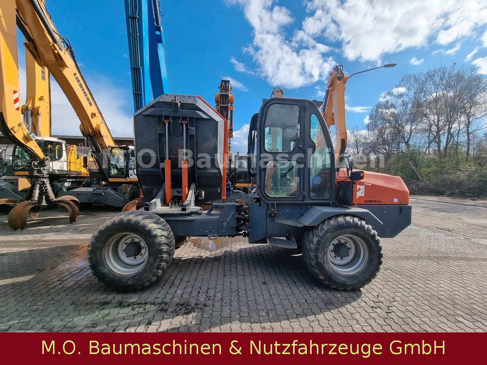 Fahrzeugabbildung Other Uromac Lacertis 9.0/9T/Dumper/Drehsitz  360°C