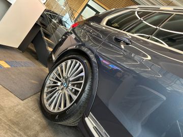 MYAUTOCENTER – Gebraucht- und Jahreswagen mit Werkstattservice in Pfaffenhofen BMW X7 *PANO(SKYLOUNGE)*HEADUP*6SITZER*5-ZONEN*VOLL*