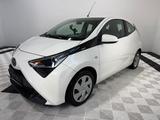 Toyota Aygo (X) 1,0-l-VVT-i x-play°1 Hand°Automatik - Toyota: Aygo Vvt I