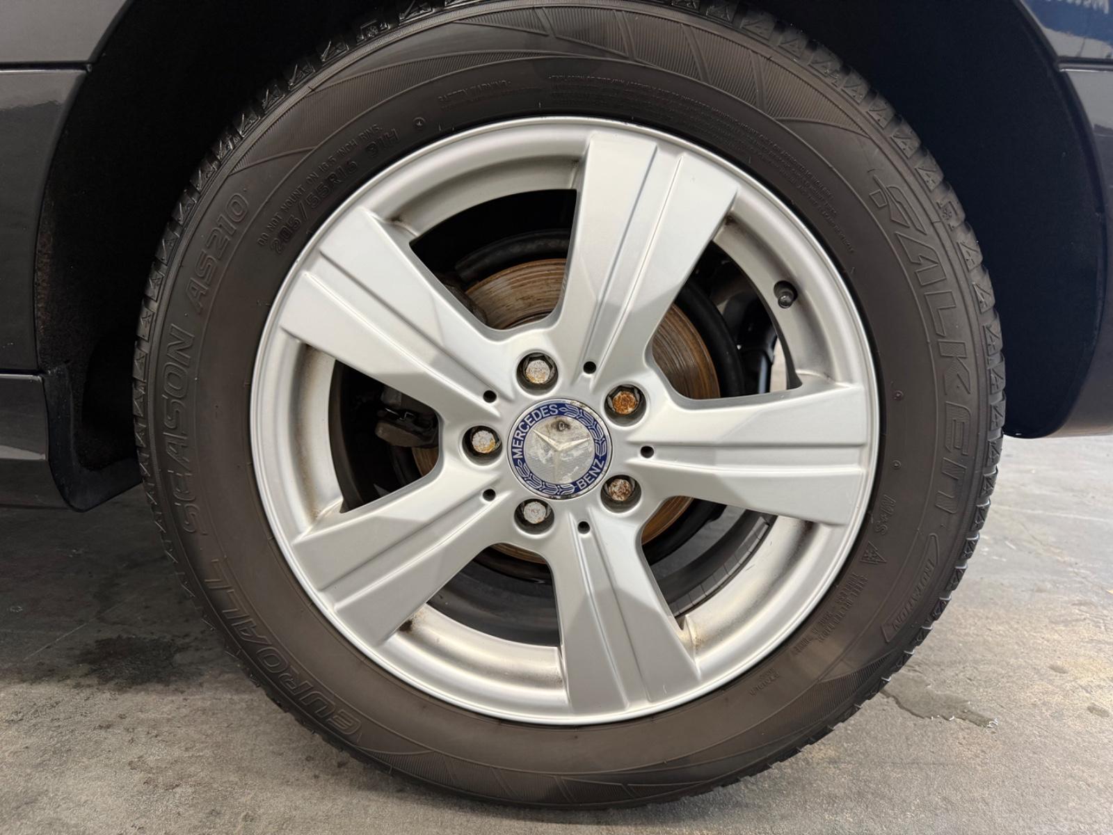 Mercedes-Benz B170 2009 — photo 26