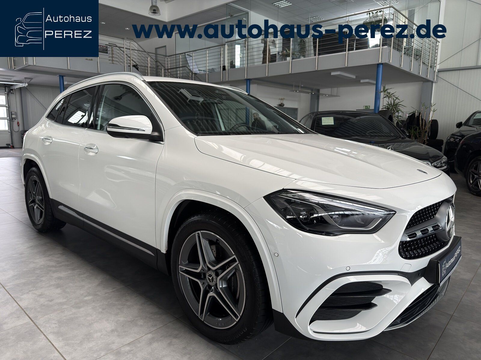 MERCEDES-BENZ GLA 220 d 4M AMG ADVANCED+ - STANDHEIZ -WINTER !