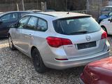 Opel Astra J Sports Tourer Selection - Opel Astra Selection mit Diesel-Antrieb