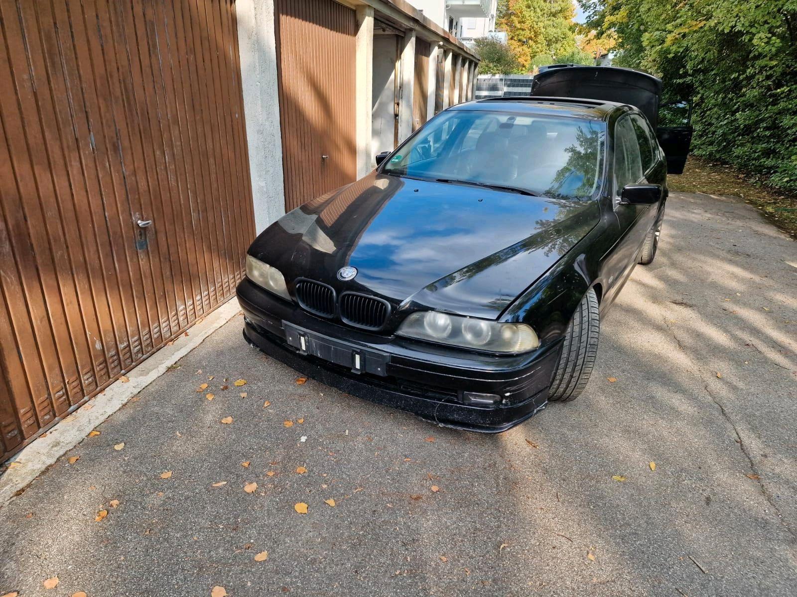 BMW 528