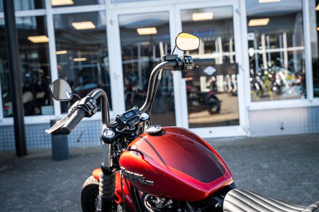 Fahrzeugabbildung Harley-Davidson FXBB STREET BOB SOFTAIL - MILLER - 1.HAND