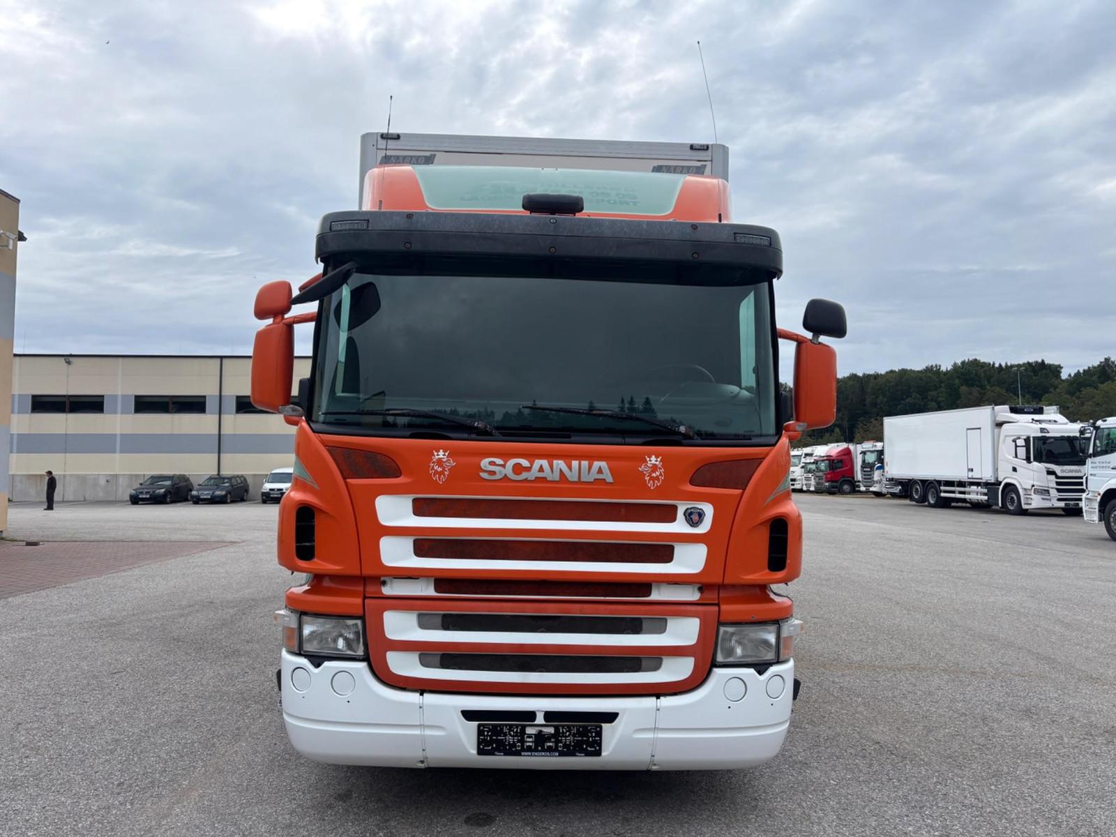 Scania P230 4x2 EURO4 + SIDE OPENING BOX