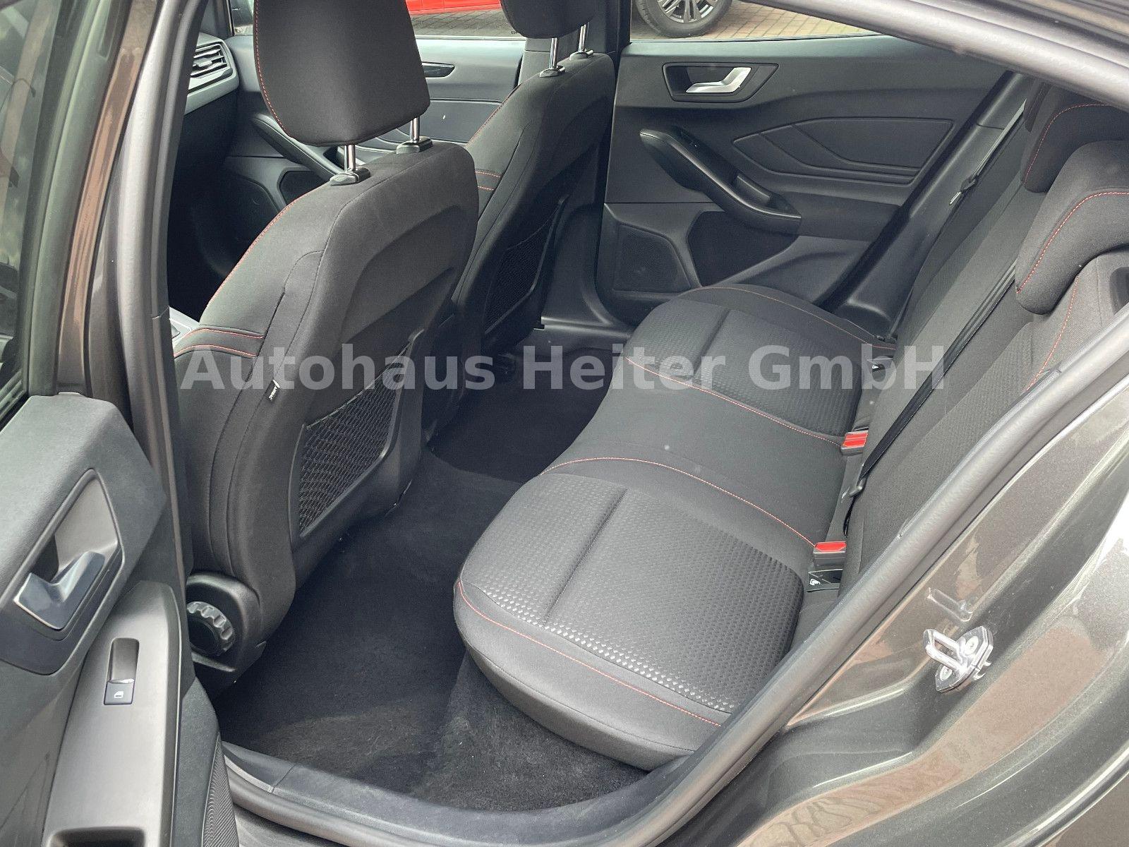 Ford Focus Lim. Automatik ST-Line / 155PS+Kamera+ACC, миниатюра 14
